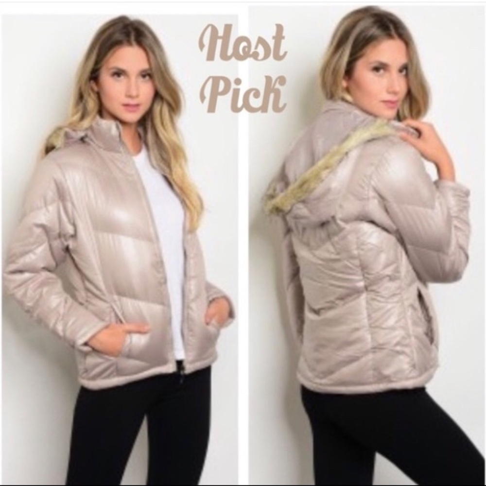 NWT Puffer Jacker with detachable Faux fur hood